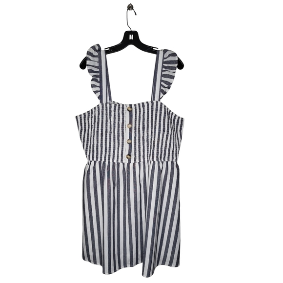 Andree by Unit Women's Dress Size 2X Gray/White Striped Smocked Top Peasant - Picture 3 of 11